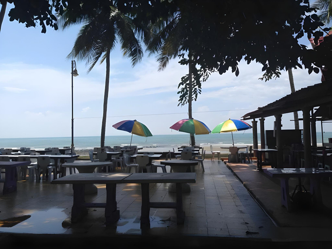 Others 5, First Guest House, Kuantan