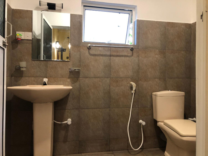 Bathroom 3, Wilpattu Wildhideaway Lodge, Nochchiyagama
