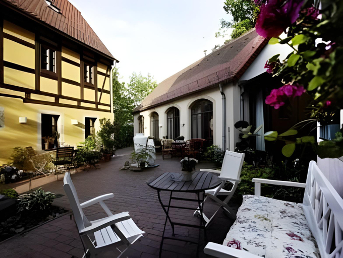 Others 5, Designhotel Fahrhaus Meißen, Meißen