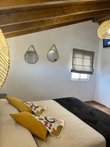 Bedroom 2, Charming Villa with Sea View in El Roque, Private Pool, Las Palmas