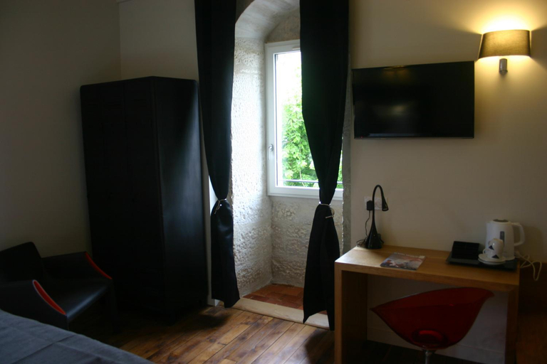 Bedroom 2, La Terrasse - Hotel Restaurant a Vezelay, Yonne