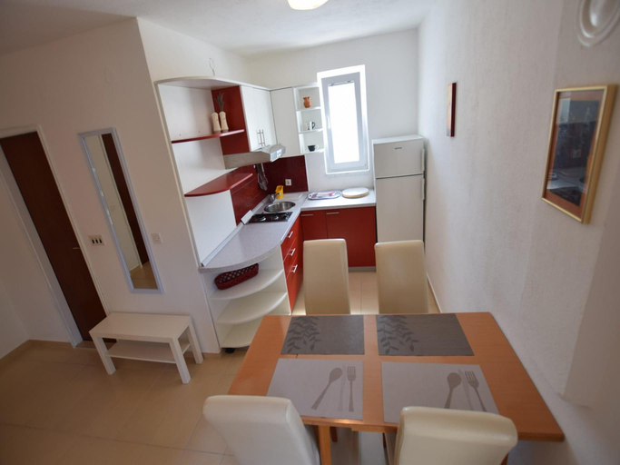 Others 4, Spacious apartment with terrace, Pag