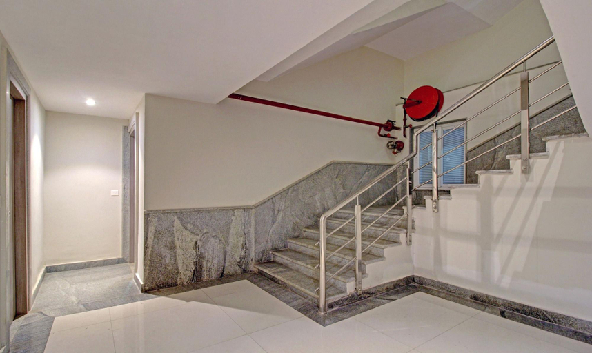 Public Area 3, Treebo Asl Prime, Gariahat, Kolkata