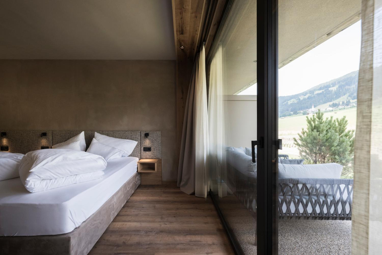 Bedroom 3, Hotel Patris, Bolzano