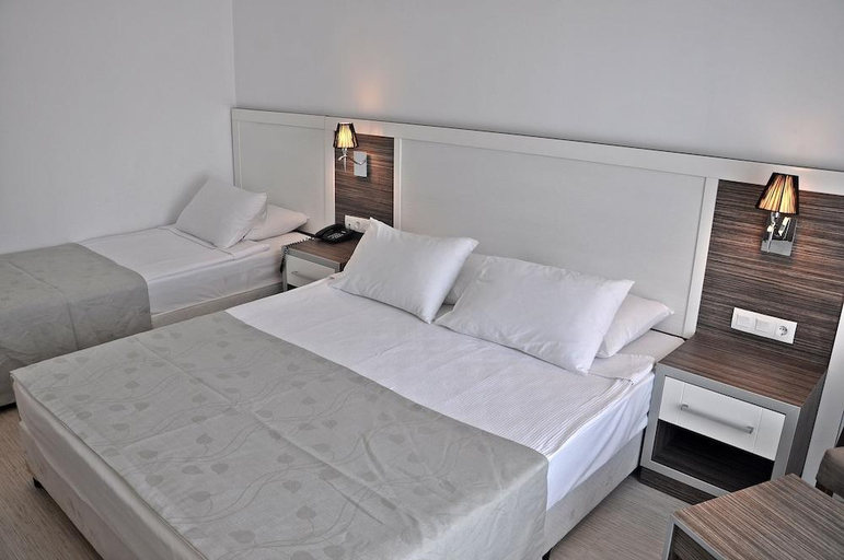 Bedroom 3, Club Shark Hotel, Bodrum