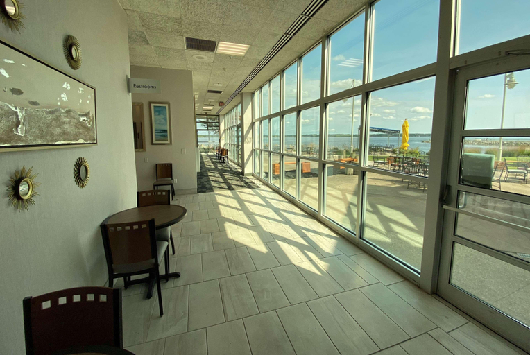 Public Area 3, 41 Lakefront Hotel, Trademark Collection By Wyndham, Ontario