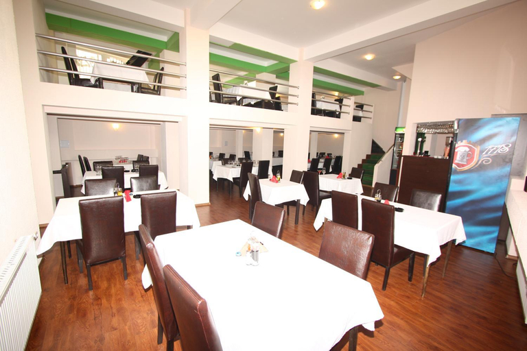 Others 4, Hotel Basarab, Municipiul Bucuresti