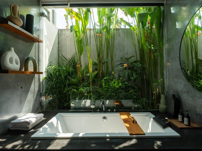 Bathroom 3, Villa Naura Umalas, Badung