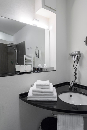 Bathroom 3, NAKUK Landhotel und Restaurant, Friesland