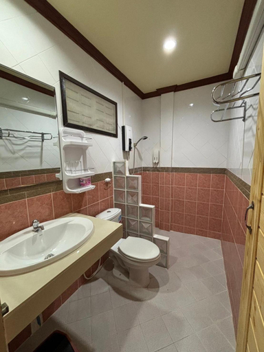 Bathroom 4, Rin Bay View Bungalow & Restaurant, Ko Phangan