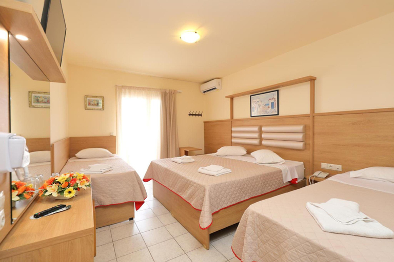 Bedroom 3, Sunbay Hotel, Crete