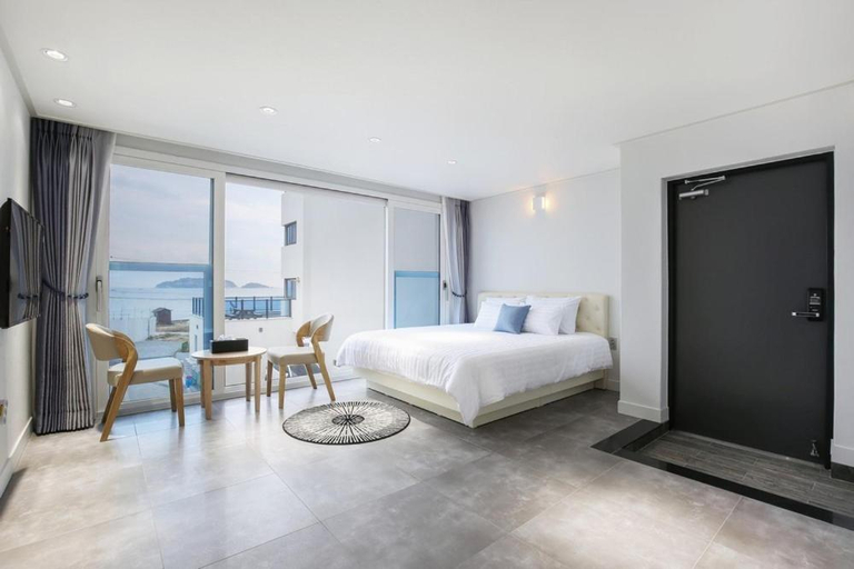 Bedroom 5, Lucas Pension, Geoje