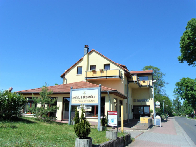 Exterior & Views 2, Hotel Bergmv Hle, Vorpommern-Greifswald