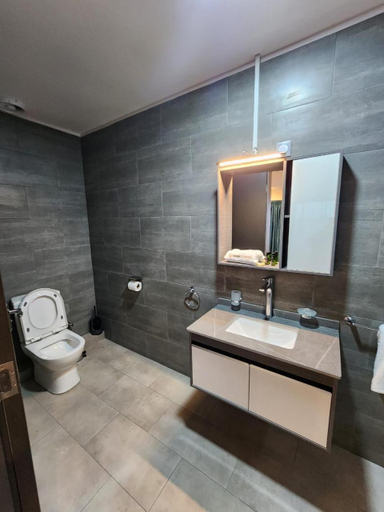 Bathroom 4, Miami Suites Tamatave, Atsinanana