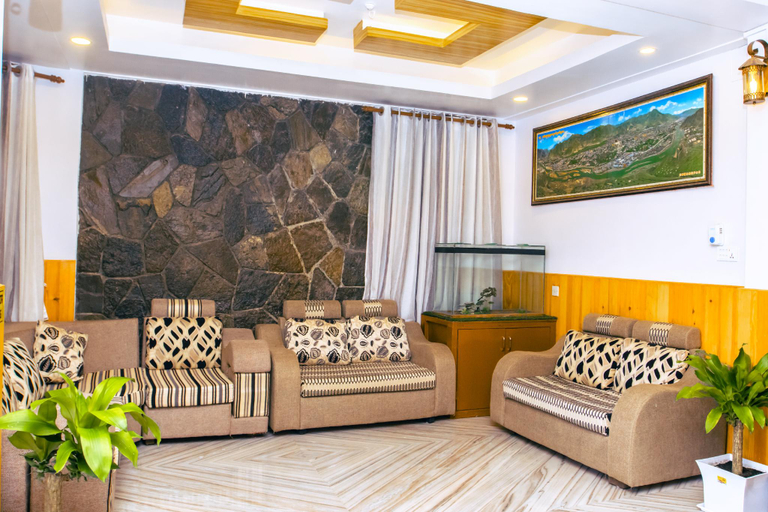 Public Area 2, Roamers Inn - Hostel, Gandaki