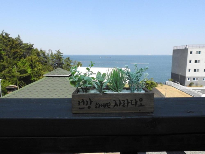 Others 2, Sky Terrace Tourist Pension, Geoje