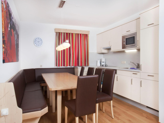 2, Apartment in Wald im Pinzgau near Ski Slope, Zell am See