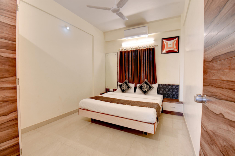 Bedroom 3, Hotel Padmavati Palace, Satara