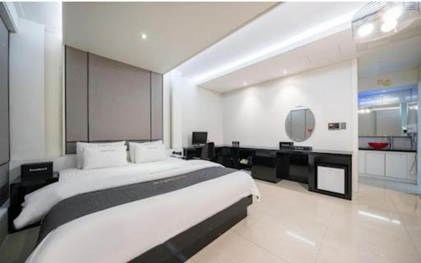 Bedroom 4, Renaissance Hotel Pohang, Pohang