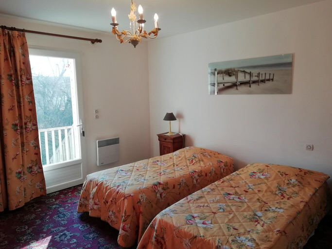 Bedroom 2, Holiday Home near Sea in Quend-Plage-les-Pins, Somme