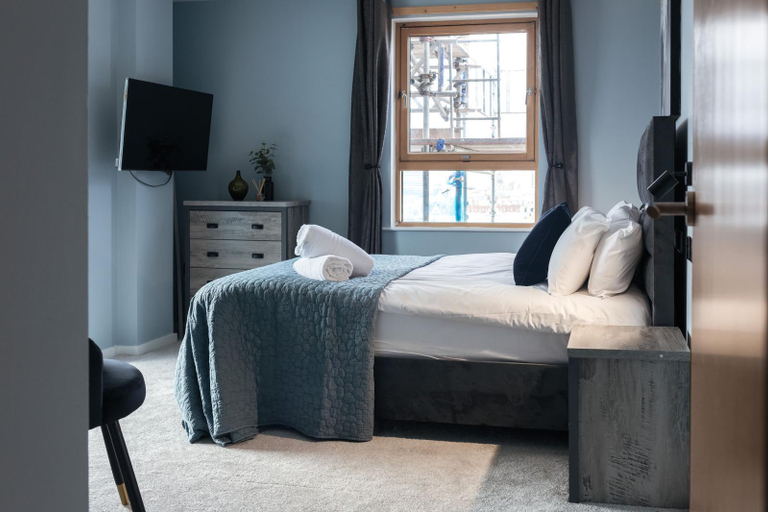 Others 3, Central Leeds Penthouse, Leeds