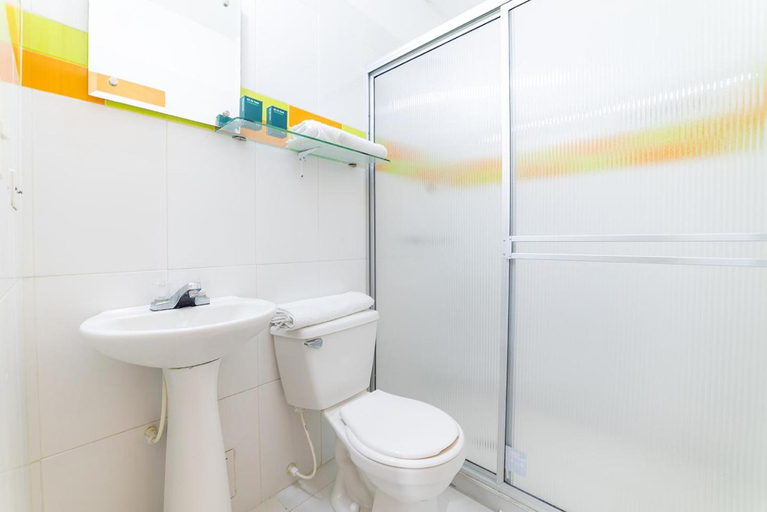 Bathroom 4, Hotel Zhena, San José de Cúcuta