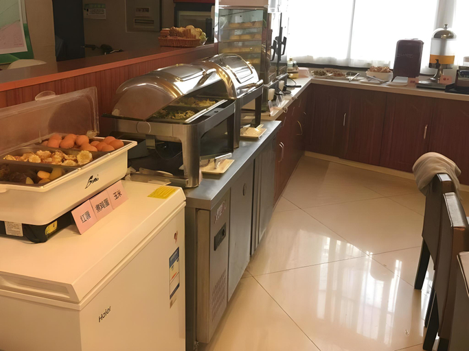 Food & Drinks 5, GreenTree Inn Express Shanghai Minhang District Jindu Road, Shanghai
