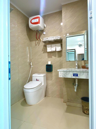 Bathroom 3, GREEN Hotel & Coffee, Bac Kan