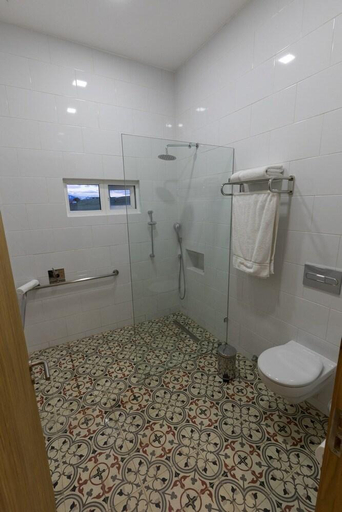 Bathroom 3, Hotel Simple Patagonia, Última Esperanza