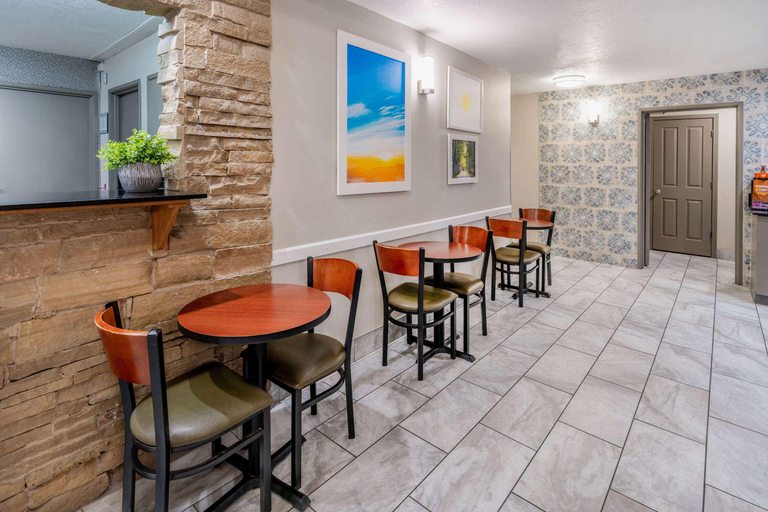 Public Area 3, Days Inn by Wyndham Los Lunas, Valencia