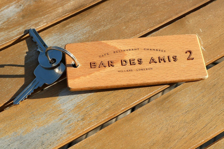 Others 3, Bar des Amis, Vaucluse