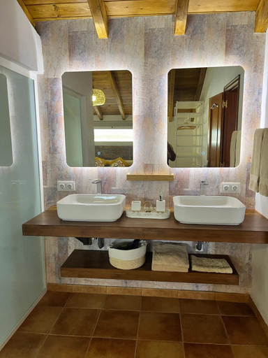 Bathroom 3, Charming Villa with Sea View in El Roque, Private Pool, Las Palmas