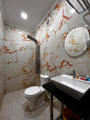 Bathroom 3, Anthy’s Guesthouse and Restaurant, South Goa