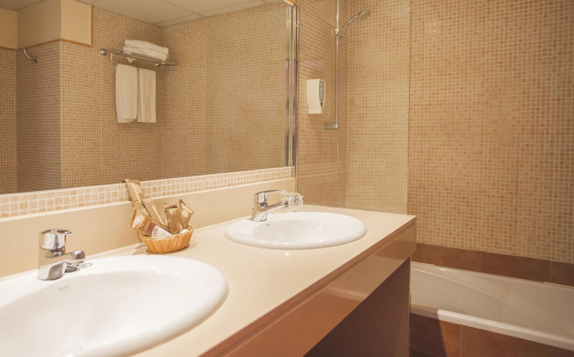 Bathroom 4, Hotel Himalaia Soldeu