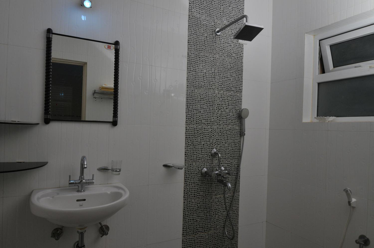 Bathroom, Hotel Elegant Shades, South Goa
