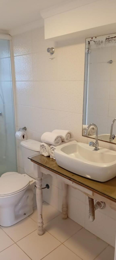 Bathroom 3, Hotel Marica, Penha