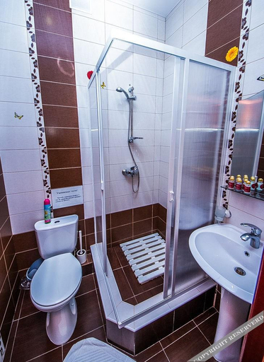 Bathroom 2, Imperial Hotel, Gelendzhik gorsovet