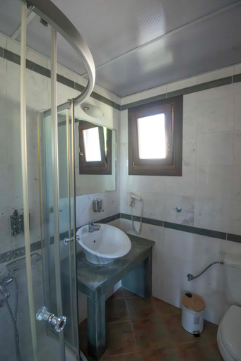 Bathroom, Koukos Inn, Central Macedonia