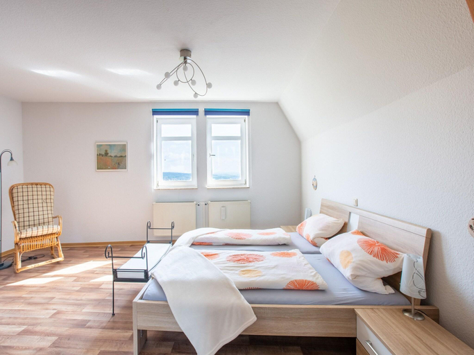 Bedroom 2, Wohnung in Battenberg nahe Winterberg Skigebiet, Waldeck-Frankenberg