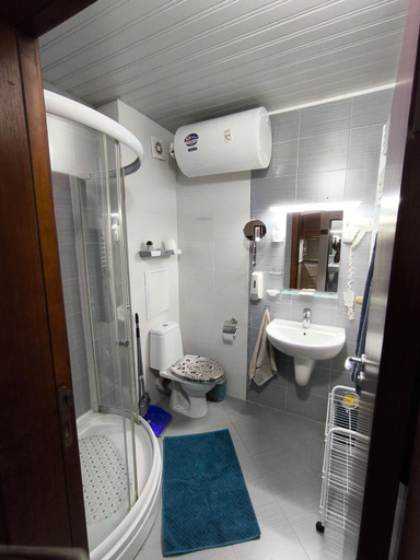 Bathroom 4, Belvedere, Bansko