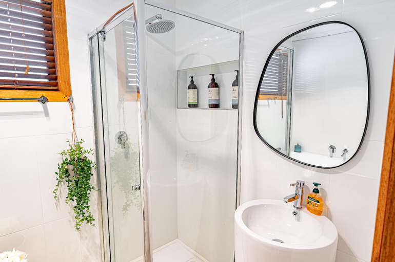 Bathroom 3, Hideaway at Hepburn, Hepburn - East