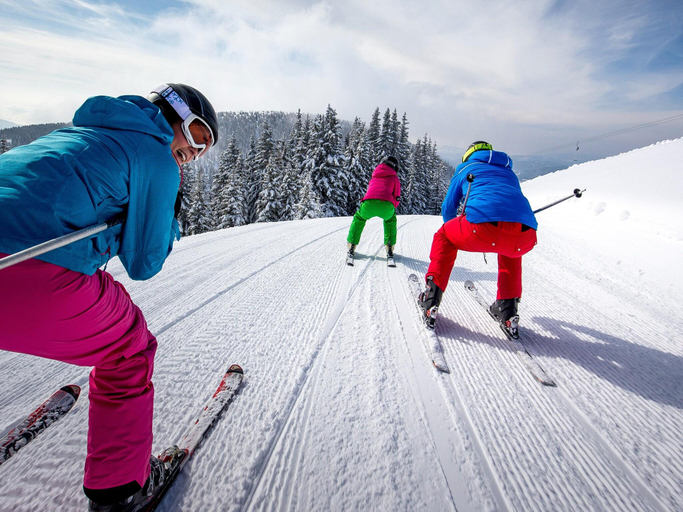 Others 3, Pleasant Chalet on the ski Slopes, Murau