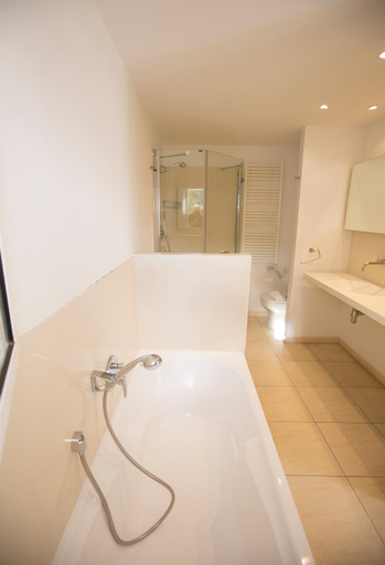 Bathroom 4, Hotel Cal Naudi, Tarragona