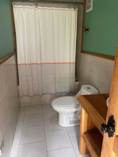 Bathroom 3, Espacio Ecole, Cautín
