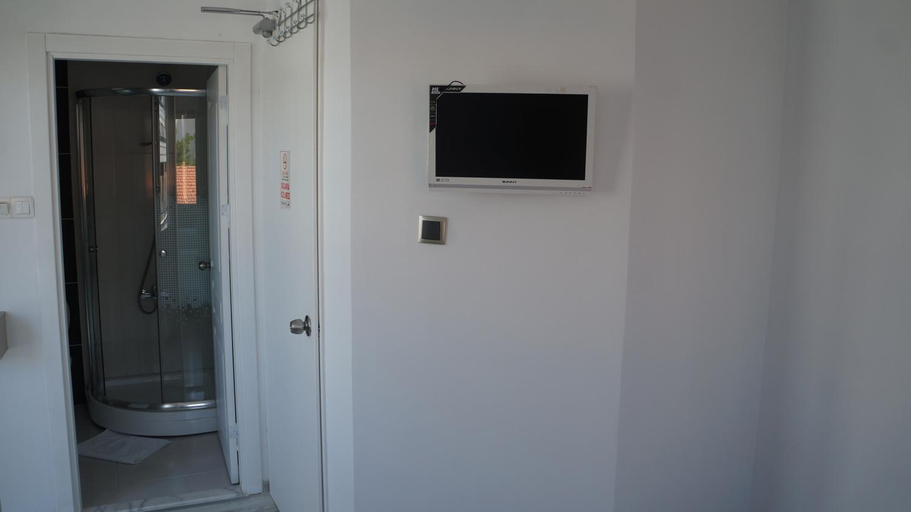 Others 3, Hotel Marine, Ayvalık