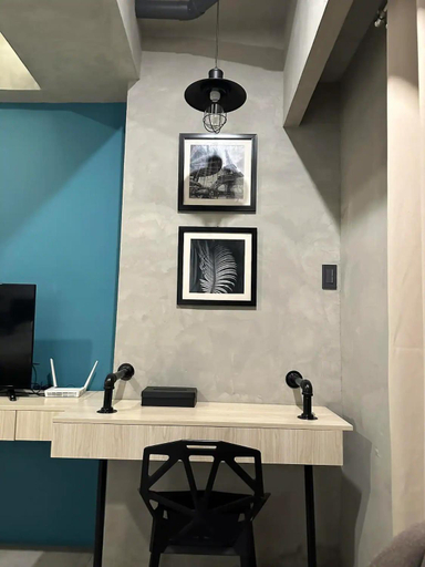 5, Cozy Spacious;Pet Friendly Unit w/Netflix+Pool+Gym, Quezon City