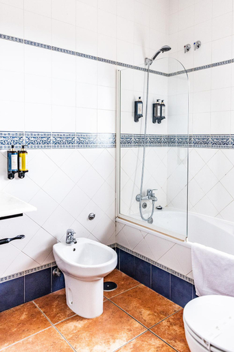 Bathroom 4, CASA RURAL Cigarral del Pintor, Toledo