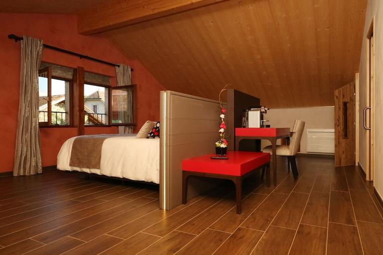 Bedroom 2, Le Vieux Logis, Haute-Savoie