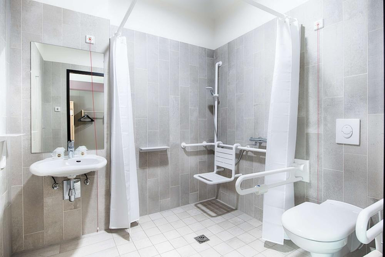 Bathroom 5, B&B Hotel Eisenach, Eisenach