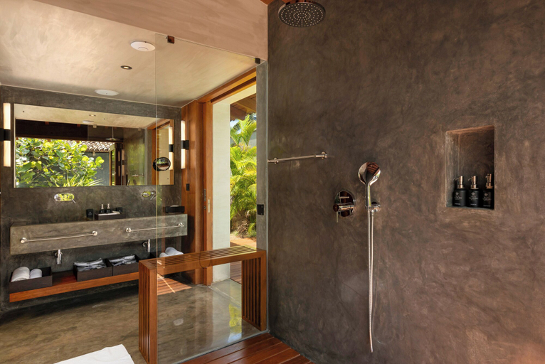 Bathroom shower 2, Villa Thamburu, Bentota